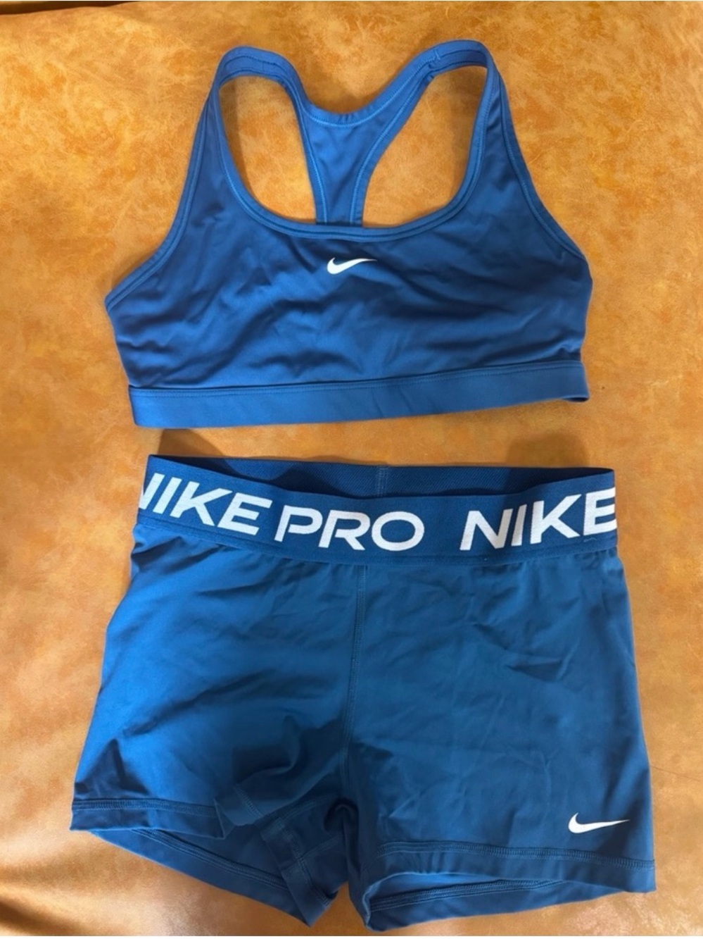 Nike Pro Set